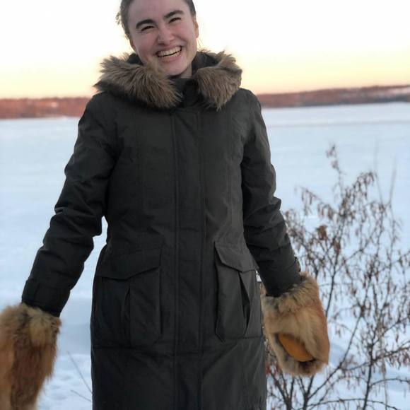 Meet your Posher, Missy - Picture 1 of 1